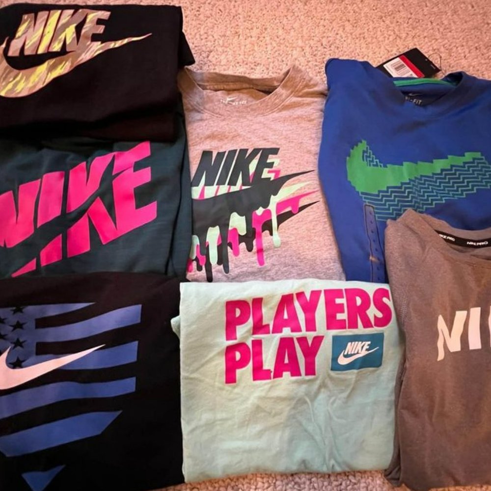 Boys Nike Athletic T-shirts, Size Large, Lot of 7.